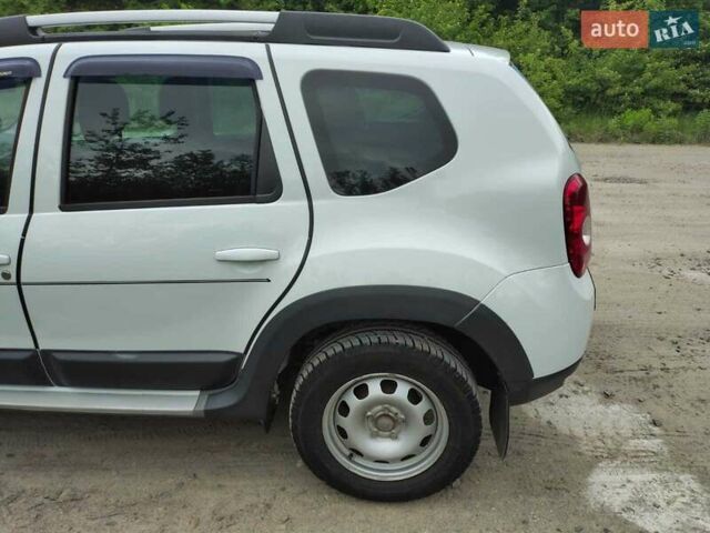 Белый Дачия Duster, объемом двигателя 1.5 л и пробегом 166 тыс. км за 9000 $, фото 11 на Automoto.ua