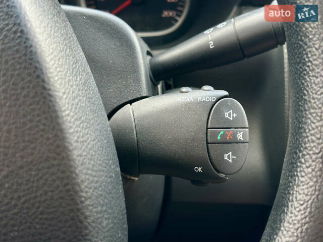 Белый Дачия Duster, объемом двигателя 1.5 л и пробегом 212 тыс. км за 8500 $, фото 10 на Automoto.ua