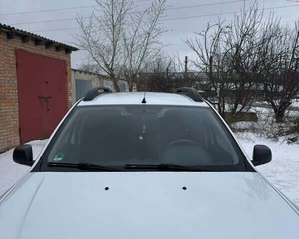 Білий Дачія Duster, об'ємом двигуна 1.6 л та пробігом 174 тис. км за 8500 $, фото 8 на Automoto.ua