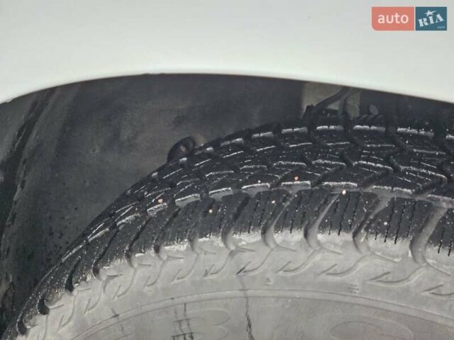 Білий Дачія Duster, об'ємом двигуна 1.6 л та пробігом 122 тис. км за 8300 $, фото 6 на Automoto.ua