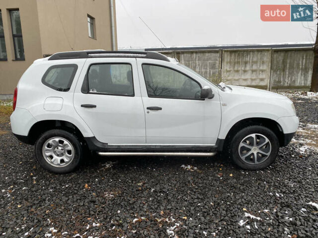 Білий Дачія Duster, об'ємом двигуна 1.6 л та пробігом 233 тис. км за 7100 $, фото 6 на Automoto.ua