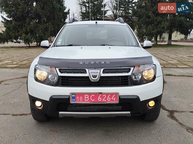 Белый Дачия Duster, объемом двигателя 1.5 л и пробегом 168 тыс. км за 10700 $, фото 7 на Automoto.ua