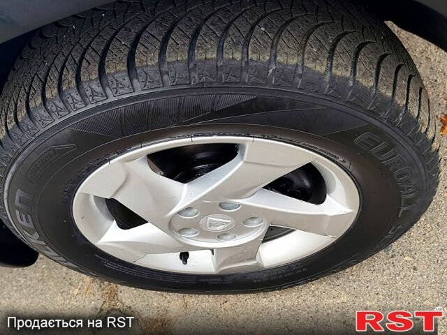 Белый Дачия Duster, объемом двигателя 1.5 л и пробегом 168 тыс. км за 10700 $, фото 13 на Automoto.ua