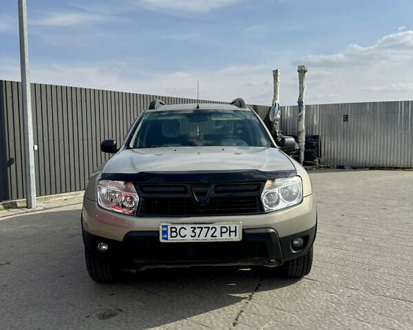 Белый Дачия Duster, объемом двигателя 1.5 л и пробегом 460 тыс. км за 8000 $, фото 8 на Automoto.ua