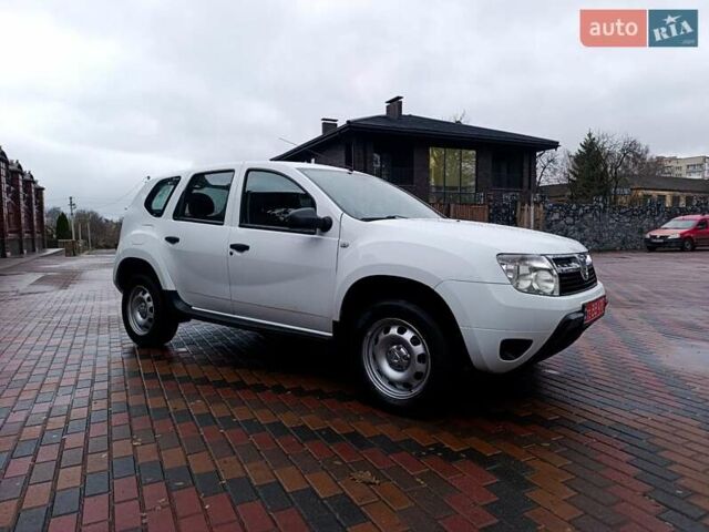 Белый Дачия Duster, объемом двигателя 1.6 л и пробегом 227 тыс. км за 7777 $, фото 4 на Automoto.ua