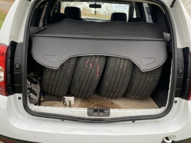 Білий Дачія Duster, об'ємом двигуна 1.6 л та пробігом 223 тис. км за 6899 $, фото 6 на Automoto.ua