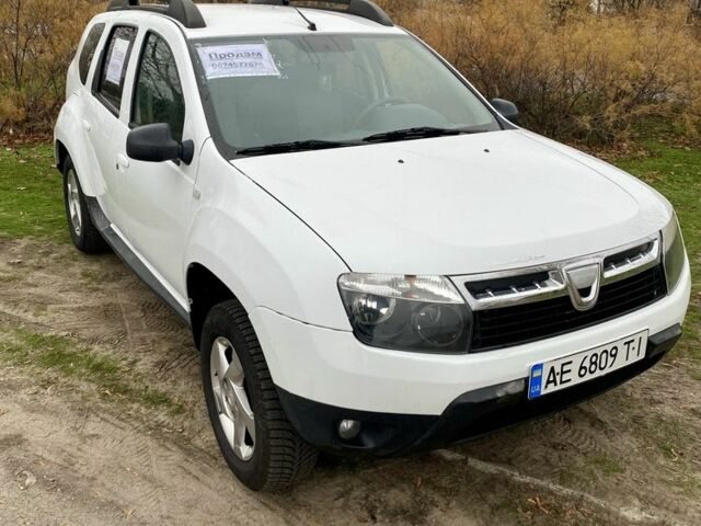 Білий Дачія Duster, об'ємом двигуна 1.6 л та пробігом 223 тис. км за 6899 $, фото 16 на Automoto.ua
