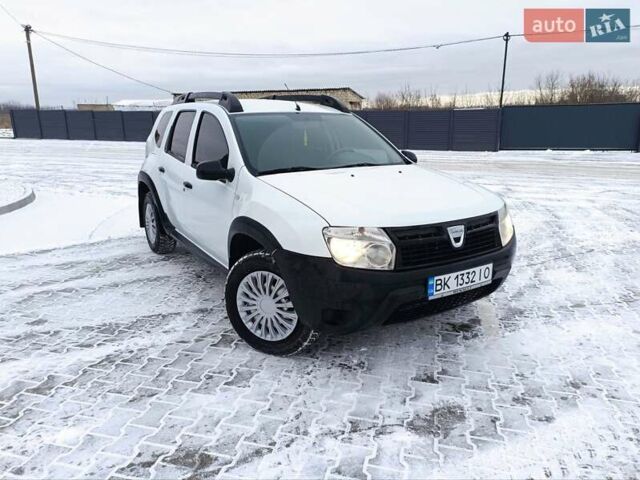 Белый Дачия Duster, объемом двигателя 1.6 л и пробегом 222 тыс. км за 6750 $, фото 3 на Automoto.ua