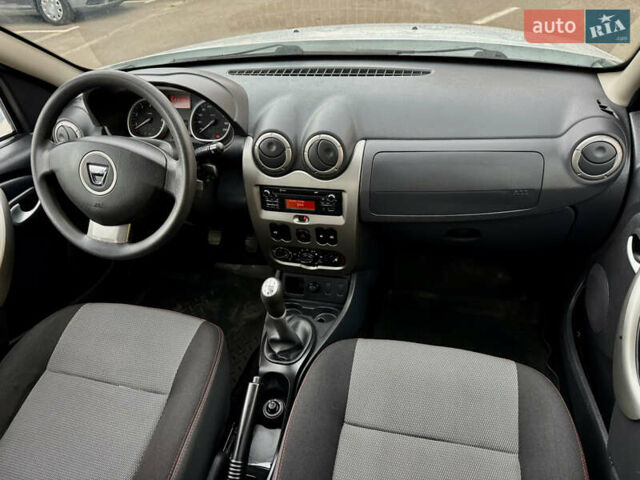 Білий Дачія Duster, об'ємом двигуна 1.6 л та пробігом 212 тис. км за 7299 $, фото 21 на Automoto.ua