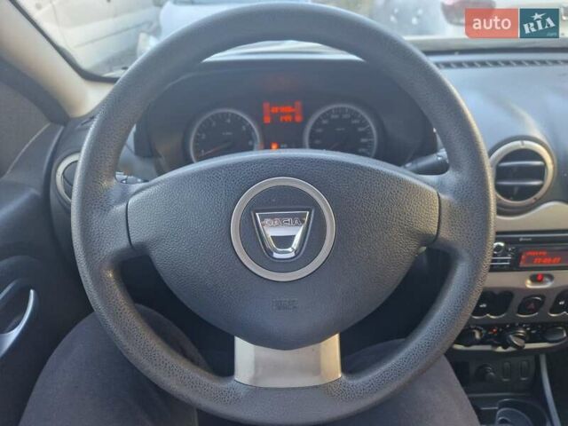 Білий Дачія Duster, об'ємом двигуна 1.5 л та пробігом 207 тис. км за 8900 $, фото 22 на Automoto.ua