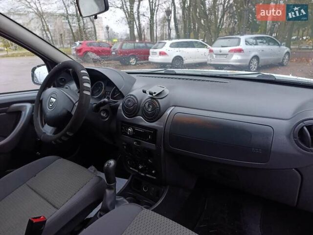 Белый Дачия Duster, объемом двигателя 1.6 л и пробегом 227 тыс. км за 7777 $, фото 16 на Automoto.ua