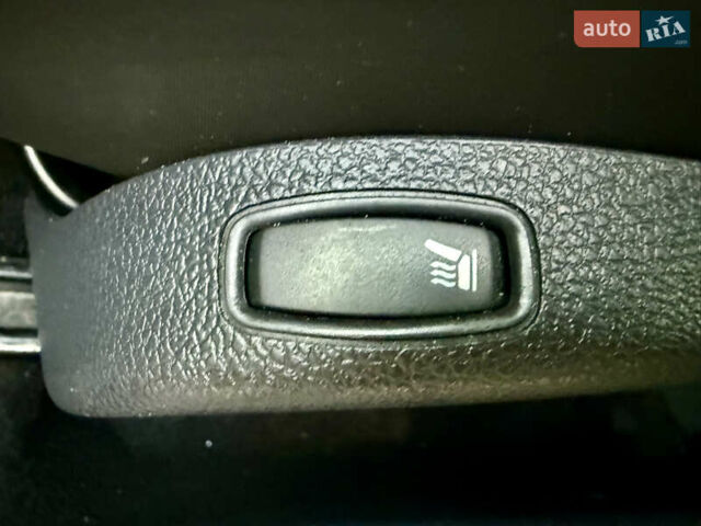 Дачия Duster 2013 в Ровно на Automoto.ua Белый Дачия Duster, объемом двигателя 1.6 л и пробегом 213 тыс. км за 7699 $, фото 15 на Automoto.ua