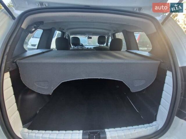 Білий Дачія Duster, об'ємом двигуна 1.5 л та пробігом 207 тис. км за 8900 $, фото 13 на Automoto.ua