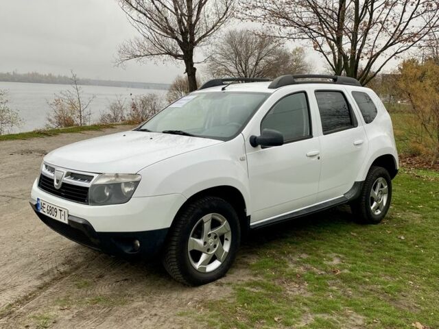 Білий Дачія Duster, об'ємом двигуна 1.6 л та пробігом 223 тис. км за 6899 $, фото 3 на Automoto.ua