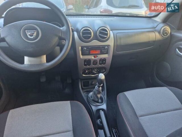 Білий Дачія Duster, об'ємом двигуна 1.5 л та пробігом 207 тис. км за 8900 $, фото 16 на Automoto.ua