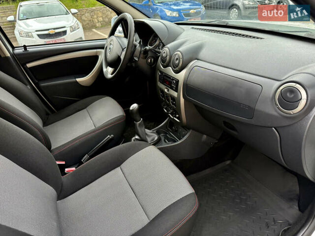 Білий Дачія Duster, об'ємом двигуна 1.6 л та пробігом 212 тис. км за 7299 $, фото 22 на Automoto.ua