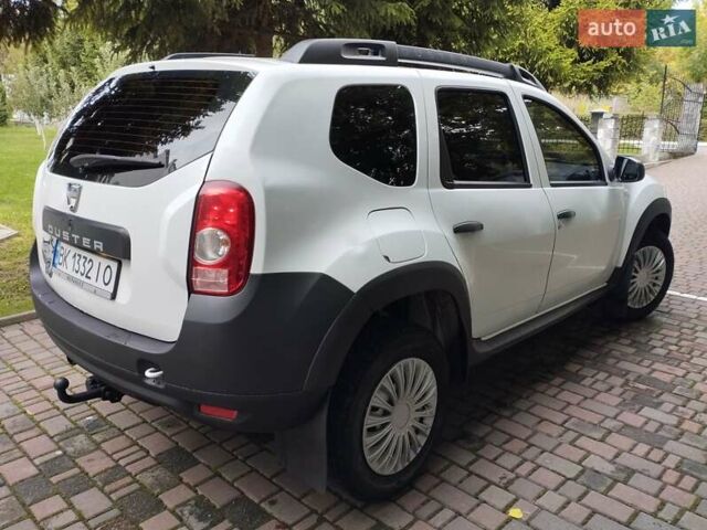 Белый Дачия Duster, объемом двигателя 1.6 л и пробегом 220 тыс. км за 7499 $, фото 5 на Automoto.ua