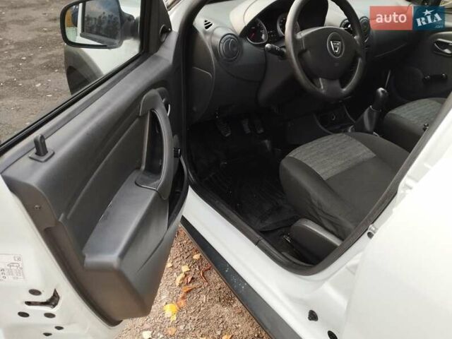 Белый Дачия Duster, объемом двигателя 1.6 л и пробегом 220 тыс. км за 7199 $, фото 10 на Automoto.ua