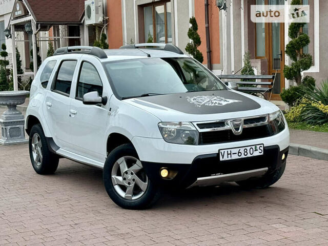 Белый Дачия Duster, объемом двигателя 1.6 л и пробегом 152 тыс. км за 8999 $, фото 4 на Automoto.ua