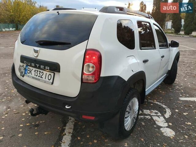 Белый Дачия Duster, объемом двигателя 1.6 л и пробегом 220 тыс. км за 7199 $, фото 3 на Automoto.ua