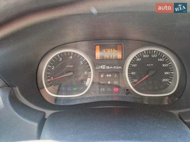 Белый Дачия Duster, объемом двигателя 1.6 л и пробегом 157 тыс. км за 8499 $, фото 9 на Automoto.ua