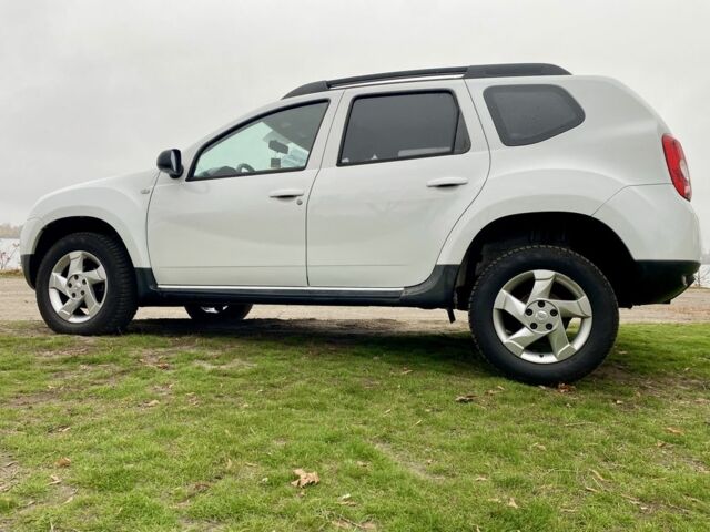 Білий Дачія Duster, об'ємом двигуна 1.6 л та пробігом 223 тис. км за 6899 $, фото 4 на Automoto.ua