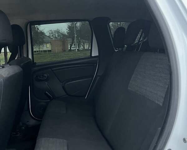 Белый Дачия Duster, объемом двигателя 1.5 л и пробегом 274 тыс. км за 7400 $, фото 9 на Automoto.ua