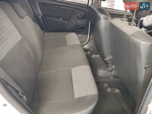 Белый Дачия Duster, объемом двигателя 1.6 л и пробегом 220 тыс. км за 7499 $, фото 11 на Automoto.ua
