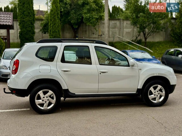 Білий Дачія Duster, об'ємом двигуна 1.6 л та пробігом 212 тис. км за 7299 $, фото 4 на Automoto.ua