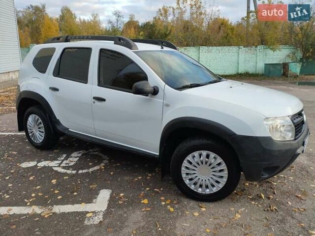 Белый Дачия Duster, объемом двигателя 1.6 л и пробегом 220 тыс. км за 7199 $, фото 1 на Automoto.ua