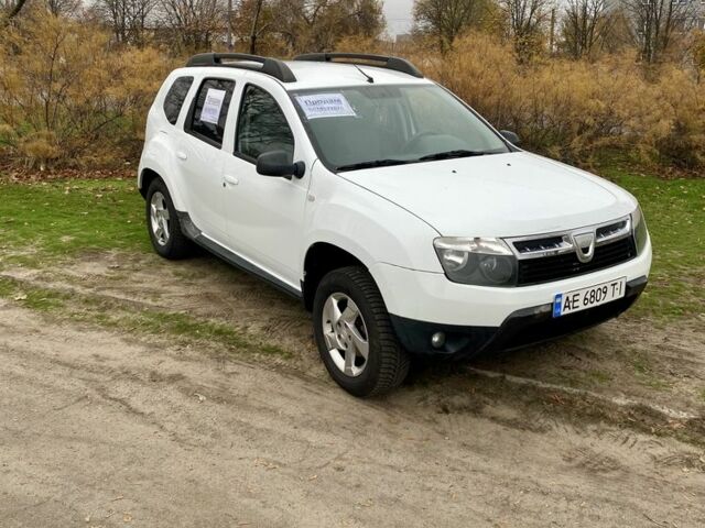 Білий Дачія Duster, об'ємом двигуна 1.6 л та пробігом 223 тис. км за 6899 $, фото 2 на Automoto.ua