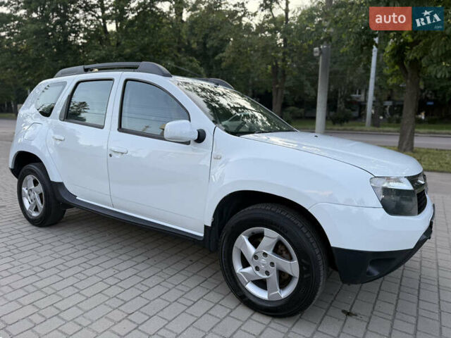 Белый Дачия Duster, объемом двигателя 1.6 л и пробегом 213 тыс. км за 6699 $, фото 3 на Automoto.ua