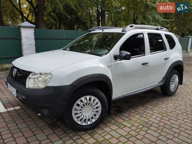 Белый Дачия Duster, объемом двигателя 1.6 л и пробегом 220 тыс. км за 7499 $, фото 7 на Automoto.ua