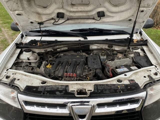 Білий Дачія Duster, об'ємом двигуна 1.6 л та пробігом 223 тис. км за 6899 $, фото 12 на Automoto.ua