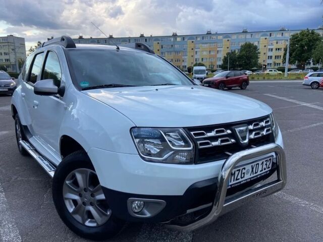 Белый Дачия Duster, объемом двигателя 1.6 л и пробегом 72 тыс. км за 7400 $, фото 2 на Automoto.ua