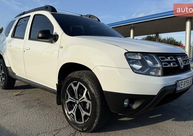 Белый Дачия Duster, объемом двигателя 1.46 л и пробегом 180 тыс. км за 10000 $, фото 6 на Automoto.ua