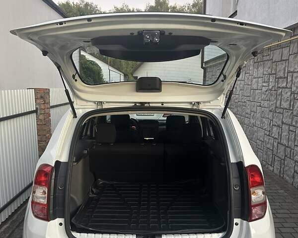 Белый Дачия Duster, объемом двигателя 1.5 л и пробегом 170 тыс. км за 10800 $, фото 26 на Automoto.ua