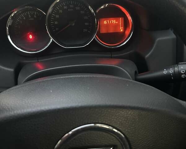 Белый Дачия Duster, объемом двигателя 1.5 л и пробегом 170 тыс. км за 10800 $, фото 28 на Automoto.ua