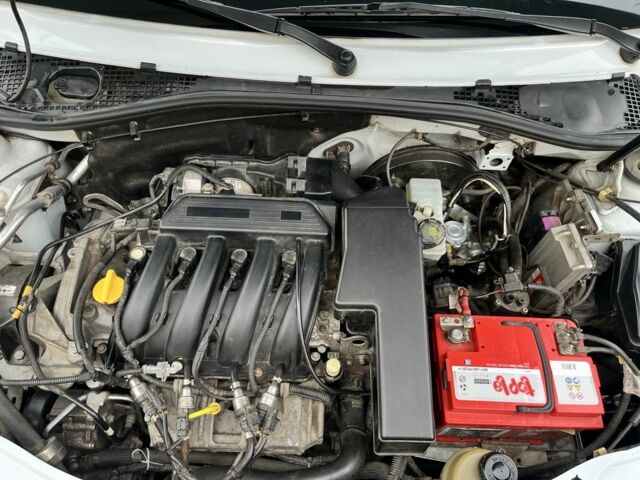 Білий Дачія Duster, об'ємом двигуна 1.6 л та пробігом 219 тис. км за 10700 $, фото 22 на Automoto.ua