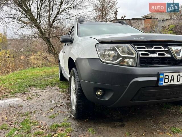 Белый Дачия Duster, объемом двигателя 1.6 л и пробегом 220 тыс. км за 10600 $, фото 19 на Automoto.ua
