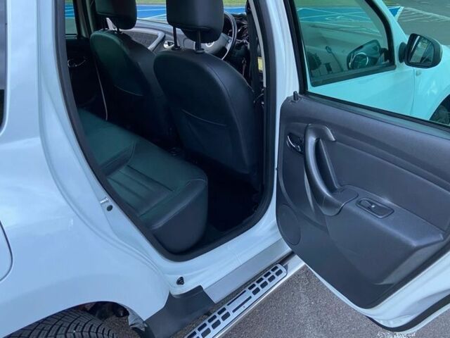 Белый Дачия Duster, объемом двигателя 1.6 л и пробегом 72 тыс. км за 7400 $, фото 9 на Automoto.ua
