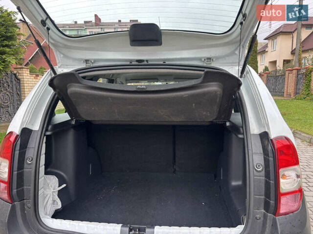 Белый Дачия Duster, объемом двигателя 1.5 л и пробегом 259 тыс. км за 8650 $, фото 20 на Automoto.ua