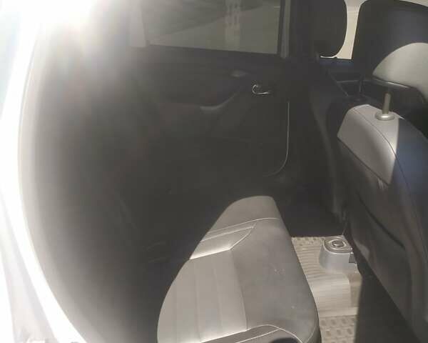 Белый Дачия Duster, объемом двигателя 1.2 л и пробегом 85 тыс. км за 8500 $, фото 24 на Automoto.ua