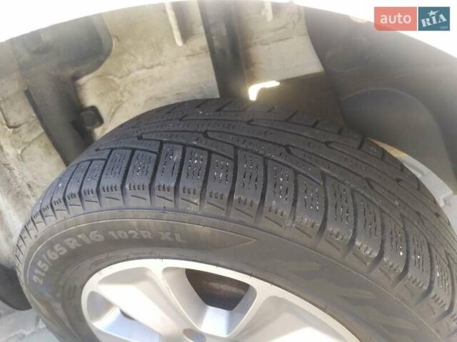 Белый Дачия Duster, объемом двигателя 1.2 л и пробегом 85 тыс. км за 8500 $, фото 15 на Automoto.ua