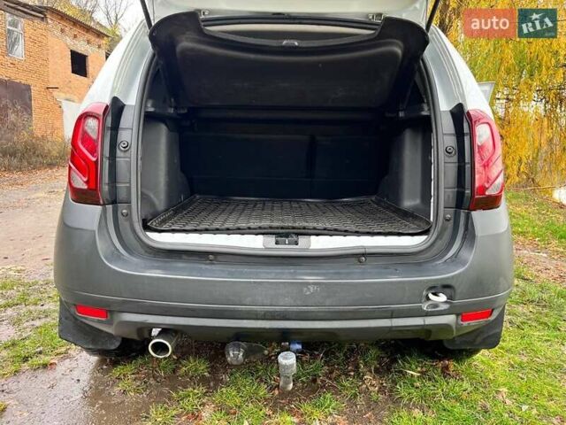 Белый Дачия Duster, объемом двигателя 1.6 л и пробегом 220 тыс. км за 10600 $, фото 5 на Automoto.ua