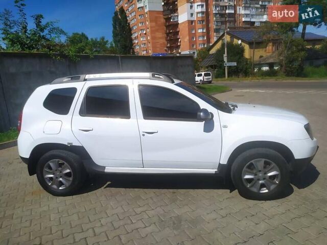 Белый Дачия Duster, объемом двигателя 1.2 л и пробегом 85 тыс. км за 8500 $, фото 10 на Automoto.ua