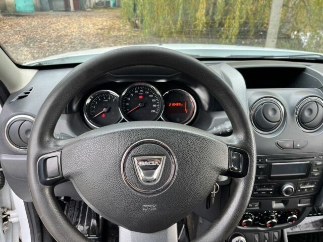 Білий Дачія Duster, об'ємом двигуна 1.6 л та пробігом 219 тис. км за 10700 $, фото 14 на Automoto.ua