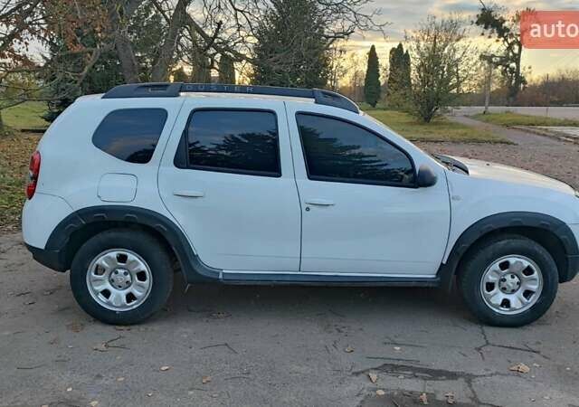 Белый Дачия Duster, объемом двигателя 1.5 л и пробегом 186 тыс. км за 9950 $, фото 2 на Automoto.ua