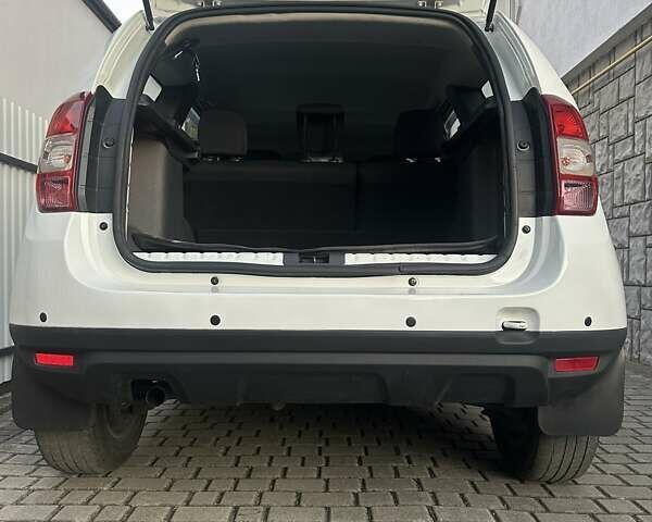 Белый Дачия Duster, объемом двигателя 1.5 л и пробегом 170 тыс. км за 10800 $, фото 21 на Automoto.ua