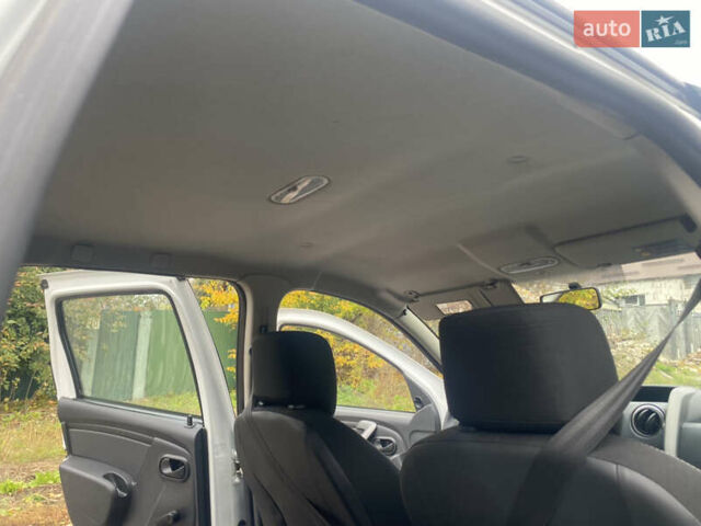 Белый Дачия Duster, объемом двигателя 1.5 л и пробегом 263 тыс. км за 9800 $, фото 15 на Automoto.ua